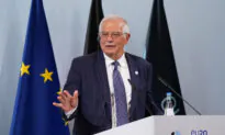 EU Expels 3 Russian Diplomats, Defends Envoy’s Ill-Starred Moscow Trip