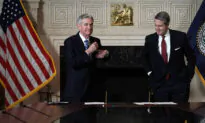 GOP Lawmakers Warn Fed Against Greening of US Banking System
