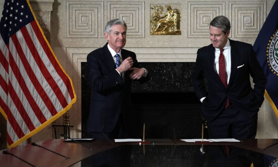 GOP Lawmakers Warn Fed Against Greening of US Banking System