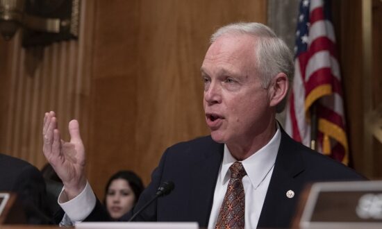 GOP Senators Ask Biden to Reconsider Canceling a Trump Regulatory Transparency Database