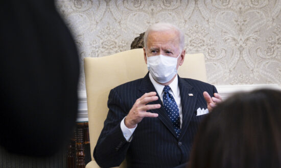 Biden Backs $75,000 Income Cap for CCP Virus Stimulus Checks