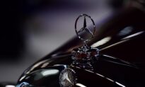 Mercedes Recalls Vehicles for Emergency-Call Location Error