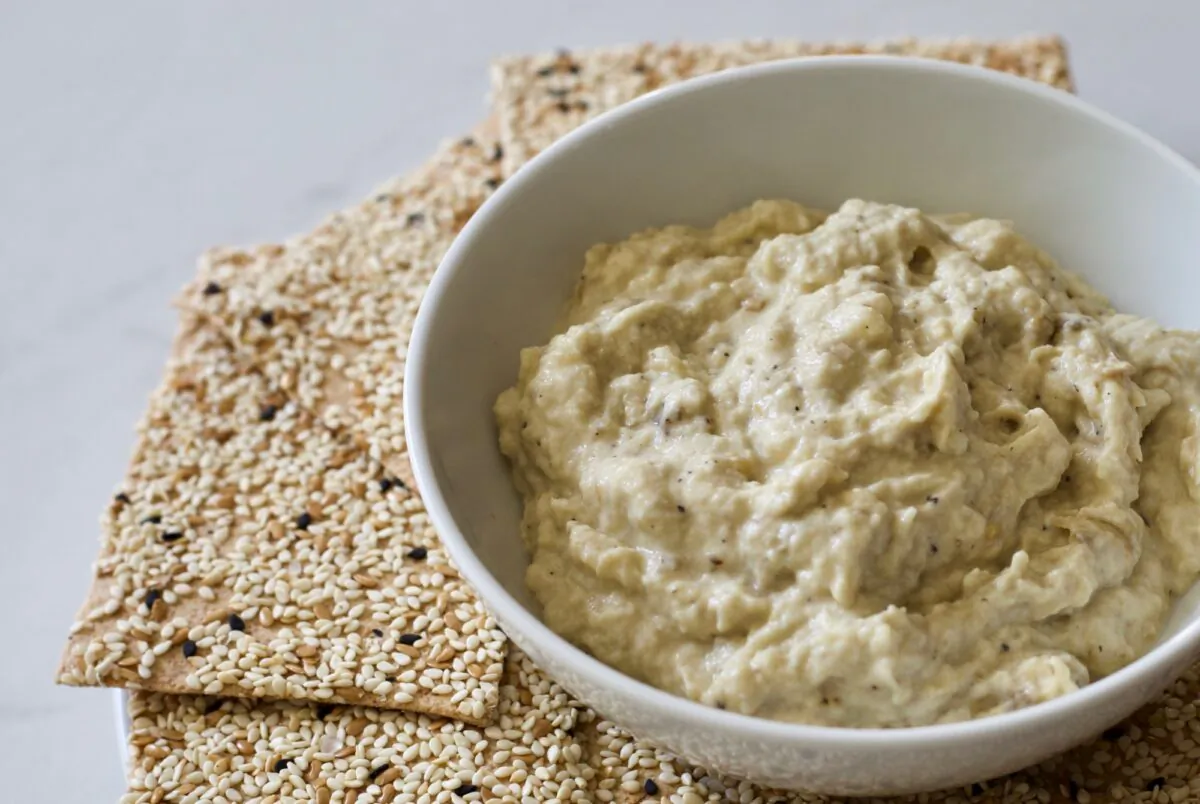 This dip can be served in a variety of ways. (Kary Osmond/TNS)