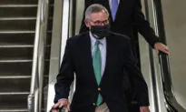 North Carolina GOP to Decide on Censuring Burr After Guilty Vote in Trump Impeachment Trial