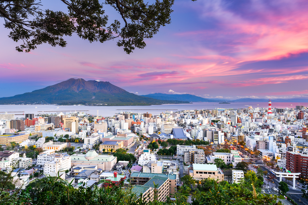 Kagoshima,,Japan,With,Sakurajima,Volcano.