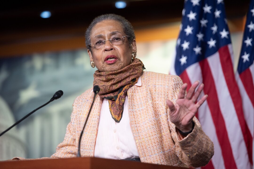 Eleanor Holmes Norton Announces Retirement After 3 Decades in Congress
