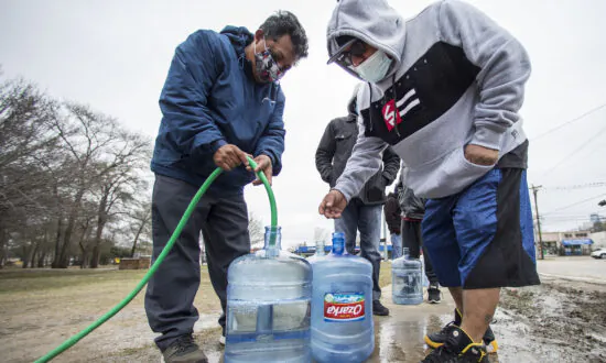 Cities Slammed by Winter Storms Face New Crisis: No Water