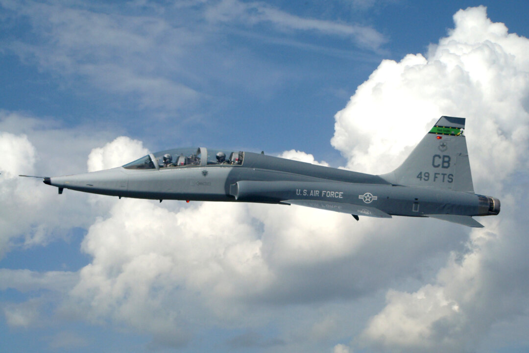 Pilot Dead, 2 Injured After Aircraft ‘Mishap’ at Laughlin Air Force Base