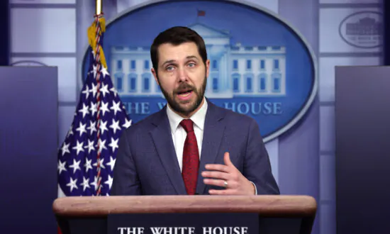 White House Sends Letter to Taiwan, Seeks Help With Auto Chips