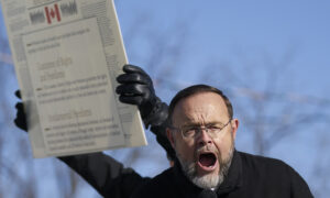 Dozens Rally Against Arrest of Pastor Who Defied COVID-19 Lockdown Orders