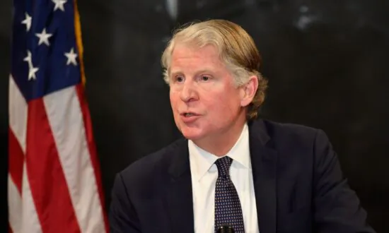 Manhattan DA Leading Trump Investigation Announces Intention to Leave Office
