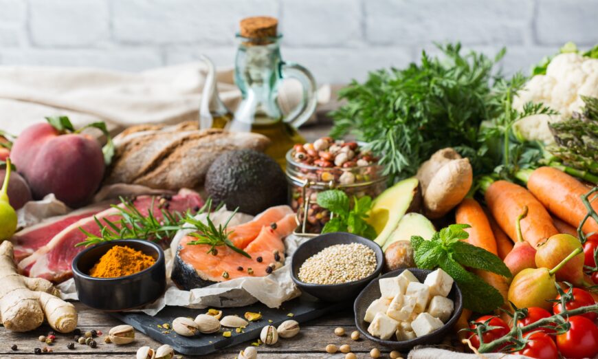 A Mediterranean-style diet has benefits for cognitive functioning later in life.(Antonina Vlasova/Shutterstock)