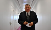 Aussie MP Craig Kelly Quits Liberal Party to Stand by His ‘Conscience’