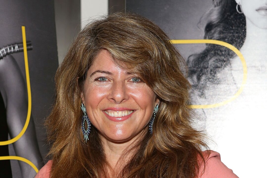 Former Clinton Adviser Warns US Becoming ‘Totalitarian’ Under Lockdown Orders