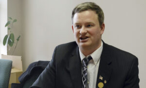 Police Grilled South Dakota AG on Phone Use Before Crash