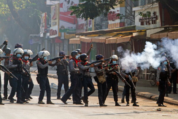 Burma riot police