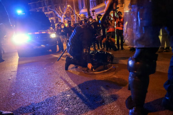 Spain rights rapper protest