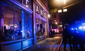 Portland Rioters Smash Windows, Harass Diners