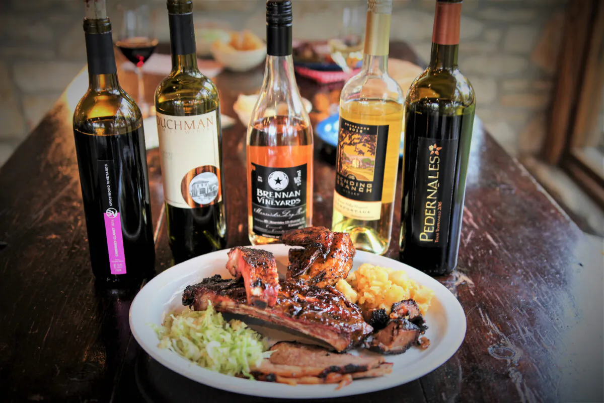 Texas wines pair deliciously with barbecue at the Salt Lick BBQ in Driftwood. (Courtesy of Texas Fine Wine)