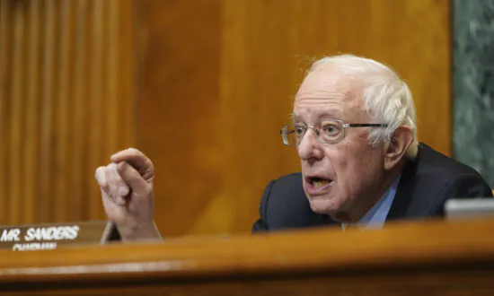 Bernie Sanders Opposes Eliminating Debt Ceiling as GOP Prepares to Fight Over Spending Cuts
