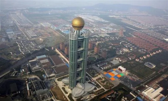 China’s ‘Richest Village’ in Financial Crisis
