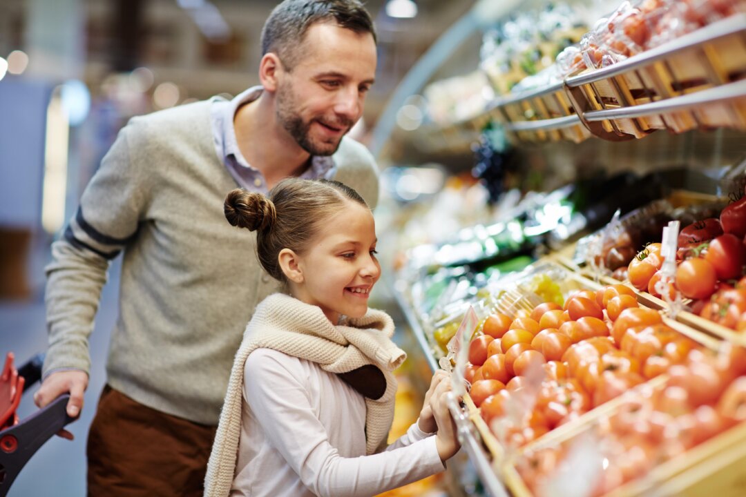 Besides food, grocery trips usually bring home a host of unwelcome chemicals that we are better off avoiding. (Pressmaster/Shutterstock)