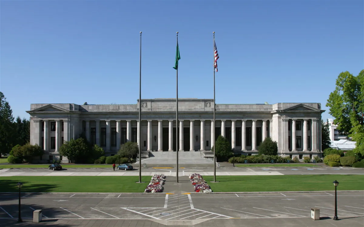 The Temple of Justice, where the Washington State Supreme Court meets, in Olympia, Wash., on Aug. 13, 2006. (Cacophony via Wikipedia/CC BY-SA 3.0)