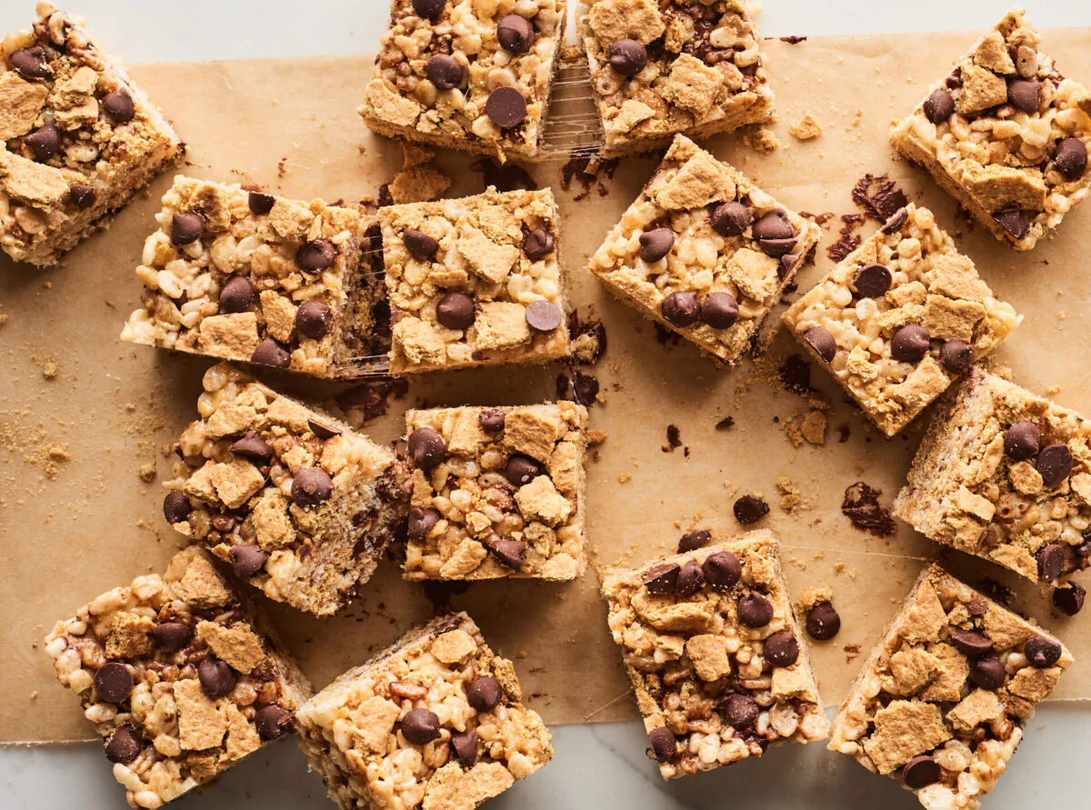 These treats deliver graham cracker flavor in every bite. (Joe Lingeman/TNS)