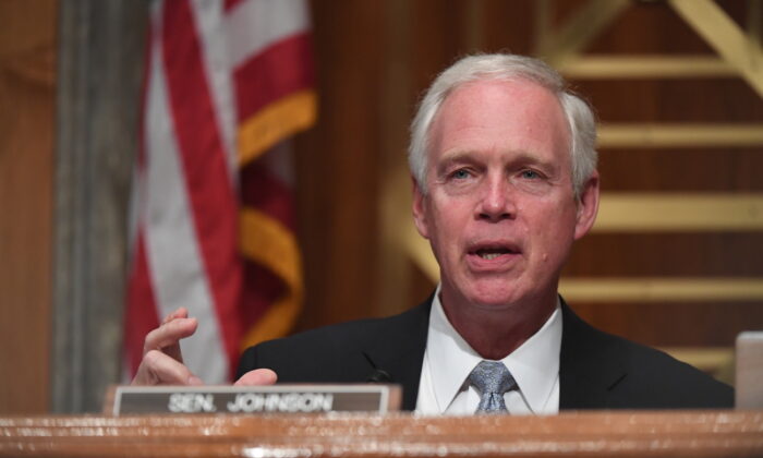 Senator Ron Johnson (R-Wisc.) at a Senate hearing in Washington on Aug. 6, 2020. (Toni Sandys-Pool/Getty Images)