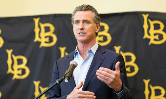 Early Recall Election Could Compromise Vote, California Officials Warn
