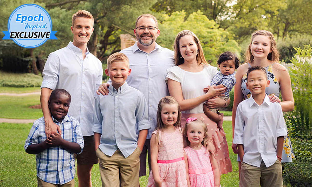 Obie Martin and Becky Martin with their eight children. (Courtesy of Becky Martin)