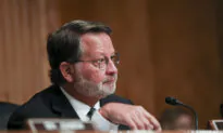 Trump-Era Defense Leaders Should Testify on Capitol Riot Response: Sen. Peters