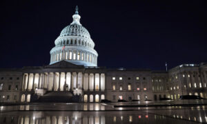 Senate Democrats Reach Deal on Jobless Benefits, Tax Breaks