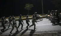 US Lets Venezuelans Stay Temporarily, Will Review Sanctions