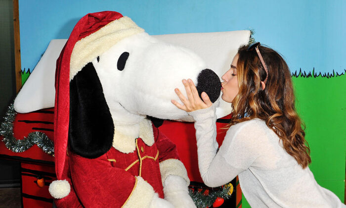 Actress Ana Ortiz attends Knott's Merry Farm Countdown to Christmas Tree Lighting at Knott's Berry Farm on December 5, 2015 in Buena Park, California.  (Jerod Harris/Getty Images for Knott's Berry Farm)