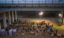 Majority of Families Crossing Border Are Released Into United States