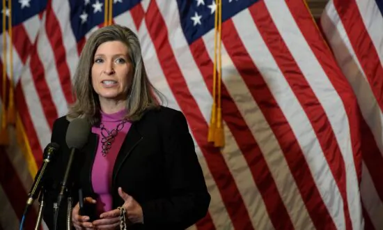 Senate Armed Services Committee Member Requests American Airpower in Ukraine