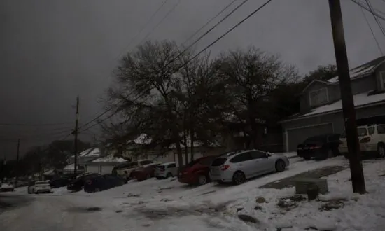 Texas House Leader Signals Opposition to Retroactive Power Price Cuts