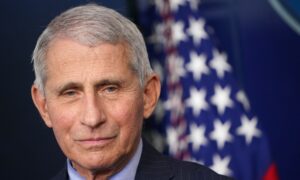 3 Shots Will Be ‘Optimal Regimen’ of COVID-19 Vaccination: Fauci