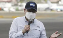 Accountant Testifies He Saw Honduras President Allegedly Take Bribes