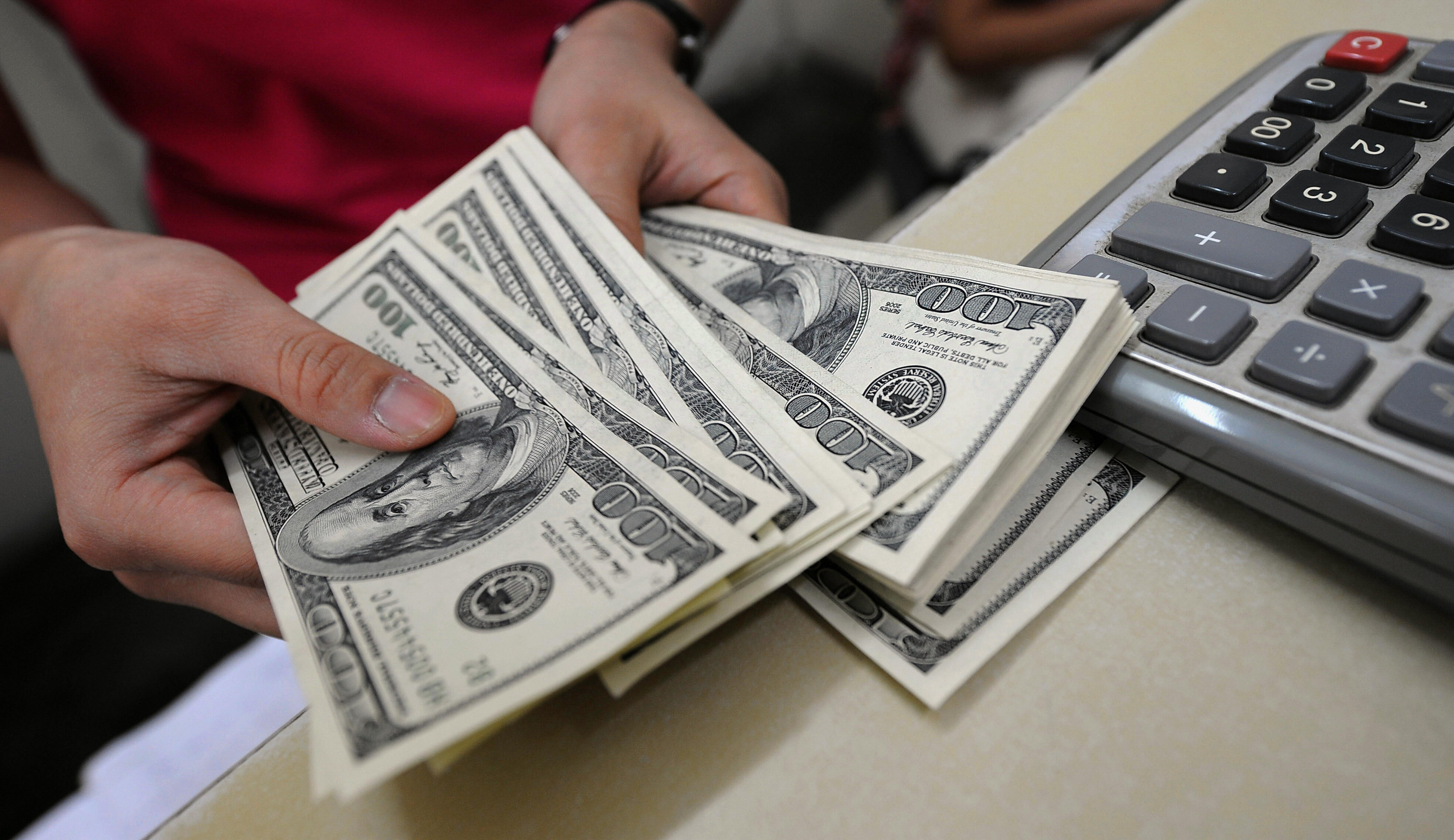 US Dollar Reserve Currency Status Not at Risk: Strategists - Vimarsana News