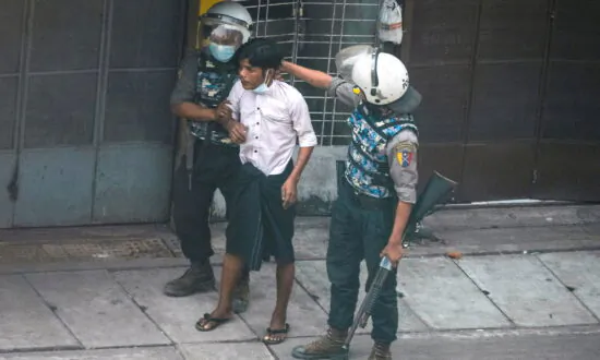 Burma Security Forces Kill at Least 9 as International Community Calls for End to Violence