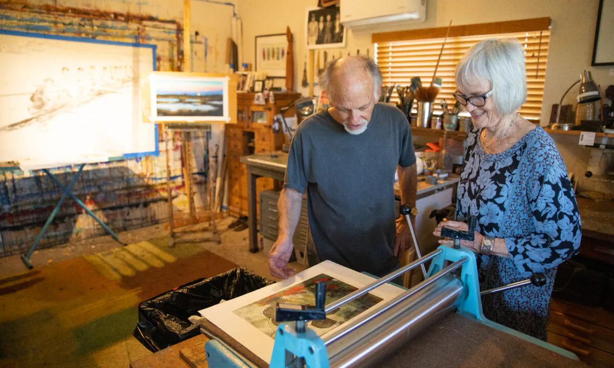Artists Hyatt and Anne Moore in their home studio in Dana Point, Calif., on March 17, 2021. (John Fredricks/The Epoch Times) 