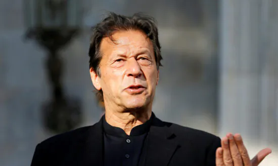 Pakistan Ex-PM Imran Khan and Wife Jailed for 14 Years on Graft Charges