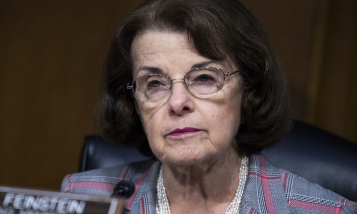 Sen. Dianne Feinstein Hospitalized With Shingles