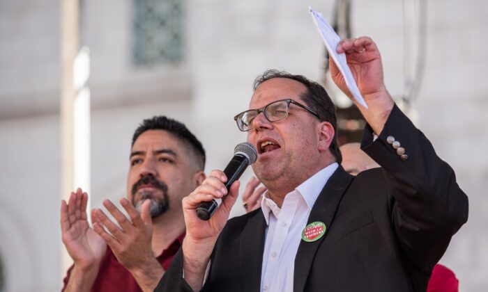 United Teachers of Los Angeles President Alex Caputo-Pearl speaks during a strike in Los Angeles, Calif., on Jan. 22, 2019. (Scott Heins/Getty Images)