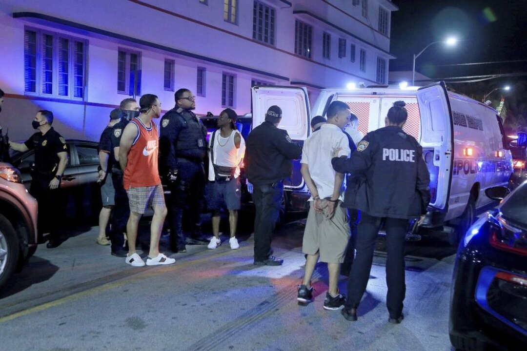 Miami Beach Declares State of Emergency Over Spring Break Crowds: Mayor