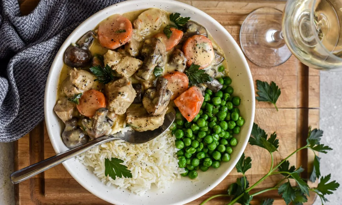 Serve veal blanquette over rice with sweet peas, for a dish that carries you from winter to spring. (Audrey Le Goff)