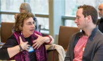 Group Brings Together Democrats and Republicans in Talks, Promotes Unity