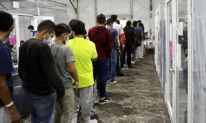 Cruz, 17 Senators to Visit Donna Overflow Facility on Friday Amid Surge in Illegal Immigration